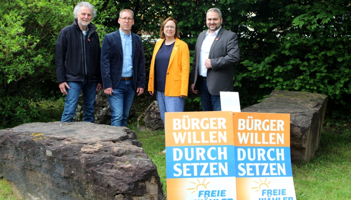 v.l.n.r.: Bodo Delhey, Carsten Kauck, Astrid Bergmann-Hartl und Bünyamin Colak.