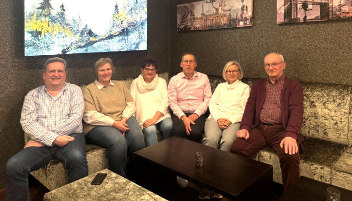 (v.l.n.r. Matthias Pfeifer, Christiane Kapp, Sylke Schröder,Carsten Kauck, Alena Lochner, Heinz Breitenbach).