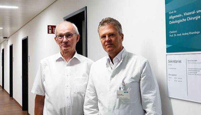 Heinz Breitenbach mit Prof. Dr. med. Andrej Khandoga. Heinz Breitenbach mit Prof. Dr. med. Andrej Khandoga.